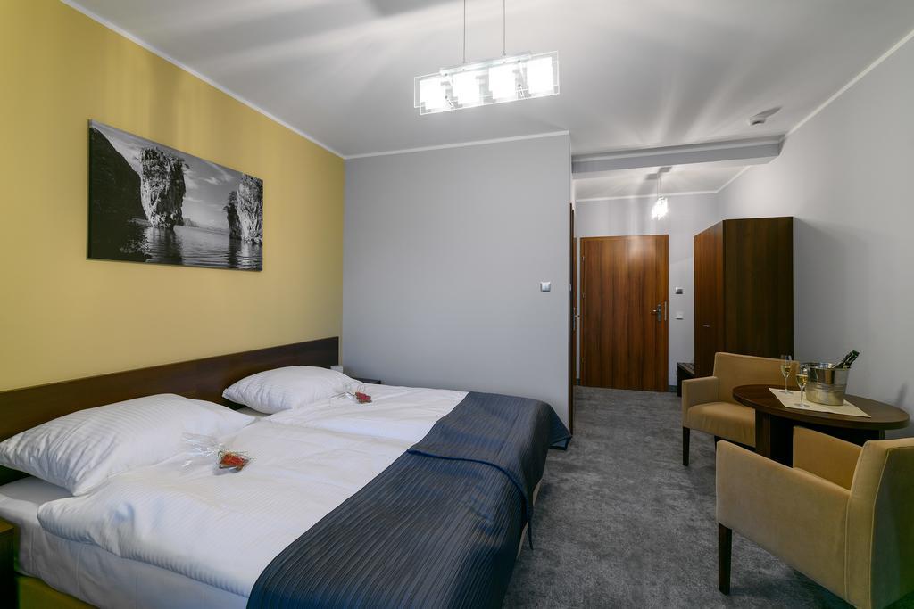 Hotel Ck Kalina à Lądek-Zdrój Chambre photo